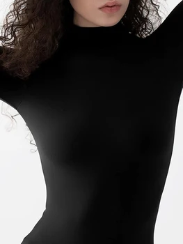 Kadın Bodysuits T-Shirt Düz Renk Yarım Balıkçı Yaka Uzun Kollu Tulumlar Romper Kulübü Streetwear