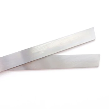 Yüksek hızlı çelik uçlar beyaz çelik düz tornalama bıçağı beyaz çelik kesme bıçağı şerit beyaz çelik bıçak HSS bıçağı 4*20*300 mm