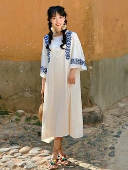 Yaz yeni kadın retro ulusal tarzı ağır nakış yedi noktalı kollu gevşek uzun elbise seyahat tatil elbisesi