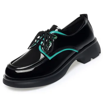 ZXRYXGS İngiliz Tarzı İnek Derisi Rugan Trend Ayakkabı 2023 Yeni kaymaz Orta Topuklu Zarif Mizaç Gelgit Ayakkabı Büyük Boy